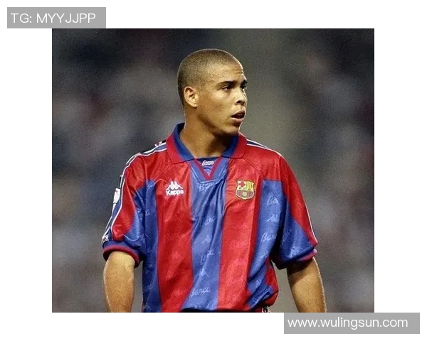 足球明星在赛场上的遗憾瞬间回顾与感悟,见证辉煌背后的泪水与坚持 足球明星在赛场上的遗憾瞬间回顾与感悟,见证辉煌背后的泪水与坚持